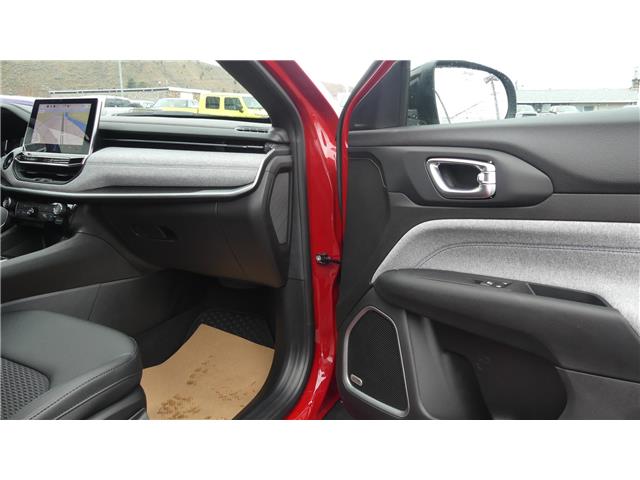 2024 Jeep Compass North (Stk: TR031) in Kamloops - Image 24 of 28