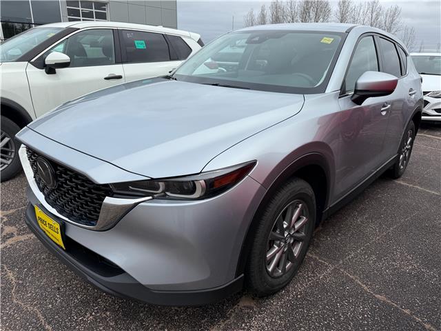 2022 Mazda CX-5 GS (Stk: 24330) in Pembroke - Image 1 of 1