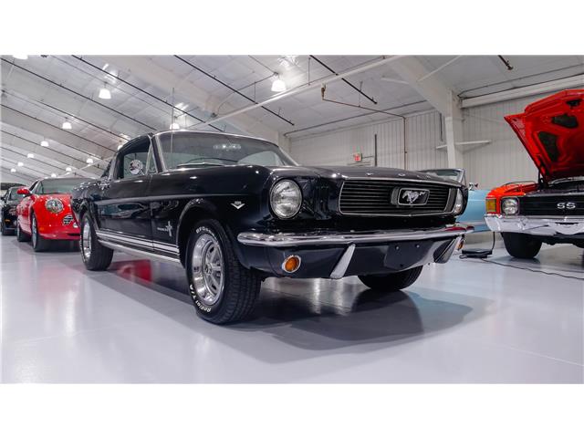 1966 Ford Mustang 2+2 Fastback  (Stk: 236813) in Watford - Image 4 of 49