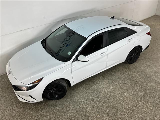 2022 Hyundai Elantra Preferred (Stk: 42417J) in Belleville - Image 1 of 23