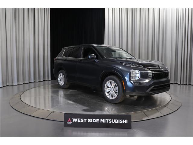 2025 Mitsubishi Outlander ES (Stk: T25446) in Edmonton - Image 1 of 30