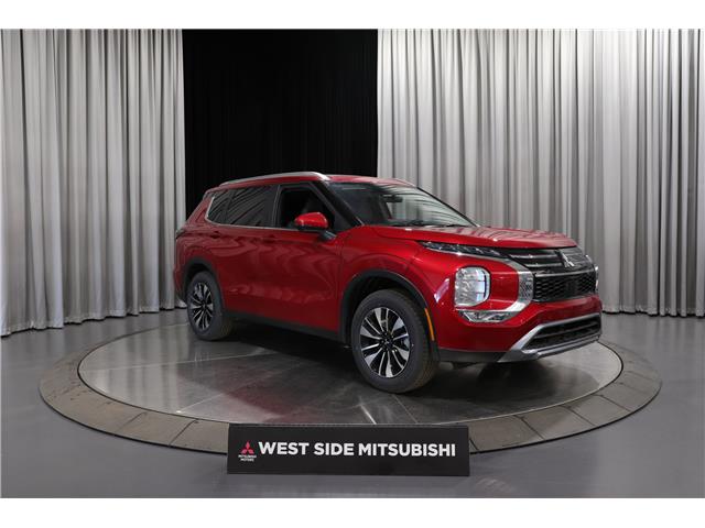 2025 Mitsubishi Outlander LE (Stk: T25513) in Edmonton - Image 1 of 32