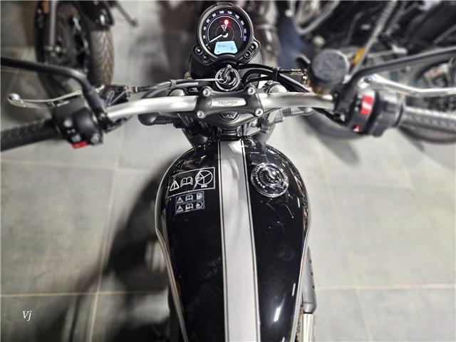 2025 Triumph SCRAMBLER 900 ICON EDITION (Stk: 25TS-042) in Grande Prairie - Image 4 of 12