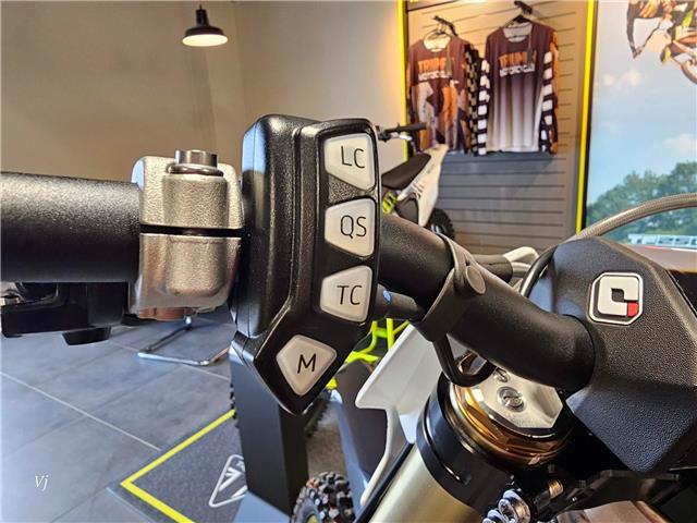 2025 Triumph TF450-X RC EDITION (Stk: 25TD-003) in Grande Prairie - Image 8 of 17