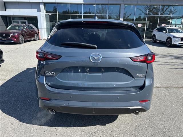 2022 Mazda CX-5 Signature (Stk: P4847) in Surrey - Image 4 of 15