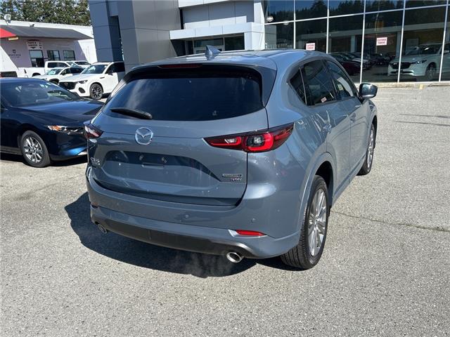2022 Mazda CX-5 Signature (Stk: P4847) in Surrey - Image 5 of 15