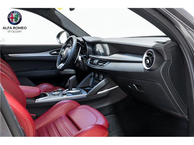 2022 Alfa Romeo Stelvio ti (Stk: AR0642A) in Calgary - Image 25 of 34 2022 Alfa Romeo Stelvio ti (Stk: AR0642A) in Calgary - Image 25 of 34
