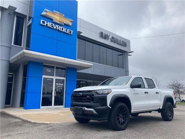 2023 Chevrolet Colorado Trail Boss White with 18,869km at $46,999