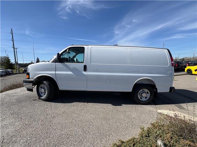 2025 Chevrolet Express 2500 Work Van photo 2