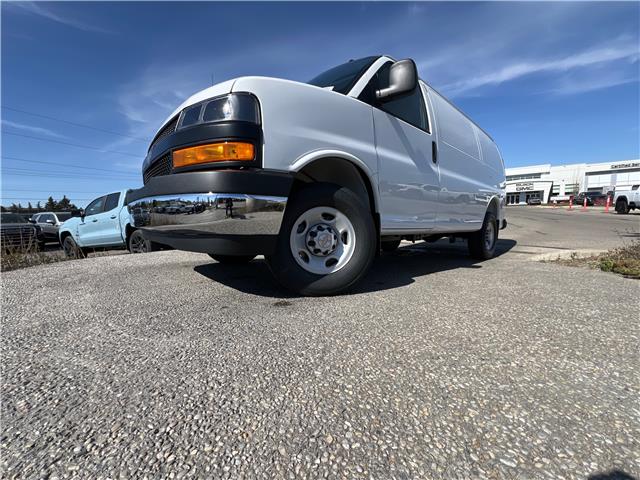 2025 Chevrolet Express 2500 Work Van (Stk: S1180384) in Calgary - Image 10 of 19