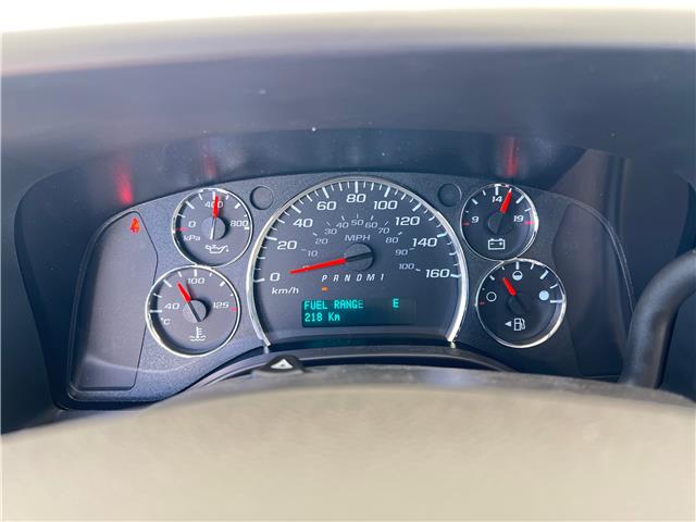 2025 Chevrolet Express 2500 Work Van (Stk: S1180384) in Calgary - Image 14 of 19