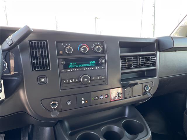 2025 Chevrolet Express 2500 Work Van (Stk: S1180384) in Calgary - Image 15 of 19