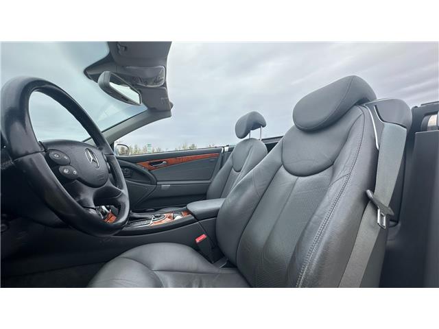 2003 Mercedes-Benz SL-Class Base (Stk: 014342) in Calgary - Image 13 of 26 2003 Mercedes-Benz SL-Class Base (Stk: 014342) in Calgary - Image 13 of 26