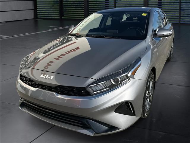 2022 Kia Forte EX (Stk: U23409A) in Okotoks - Image 1 of 24