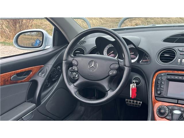 2003 Mercedes-Benz SL-Class Base (Stk: 014342) in Calgary - Image 15 of 26 2003 Mercedes-Benz SL-Class Base (Stk: 014342) in Calgary - Image 15 of 26