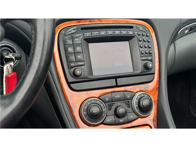 2003 Mercedes-Benz SL-Class Base (Stk: 014342) in Calgary - Image 18 of 26 2003 Mercedes-Benz SL-Class Base (Stk: 014342) in Calgary - Image 18 of 26
