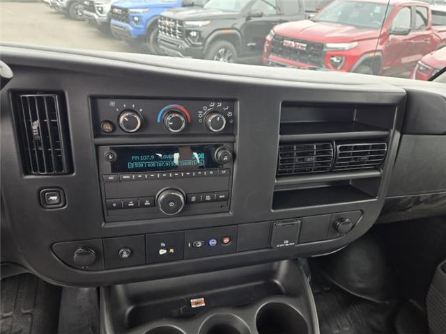 2025 GMC Savana 2500 Work Van (Stk: T40391) in Cobourg - Image 9 of 12