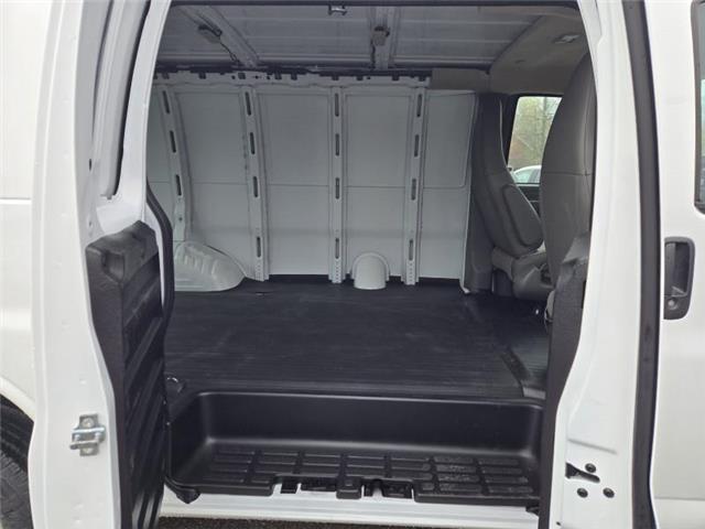 2025 GMC Savana 2500 Work Van (Stk: T40391) in Cobourg - Image 12 of 12