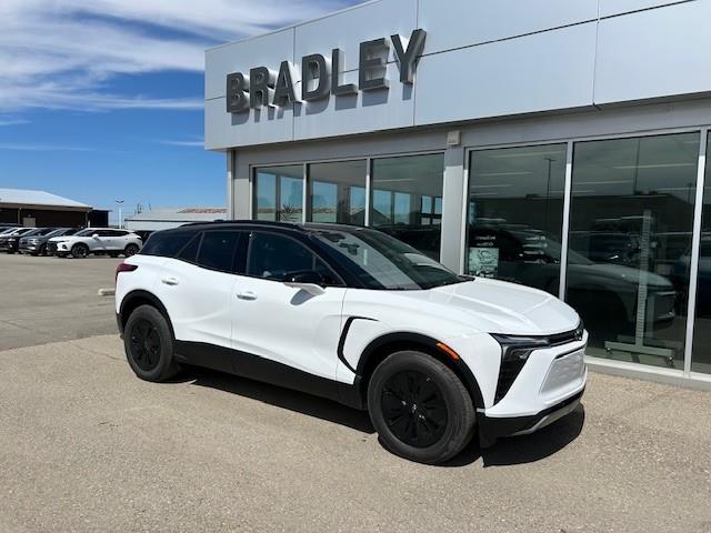 2025 Chevrolet Blazer EV LT (Stk: 25106) in Moosomin - Image 1 of 12