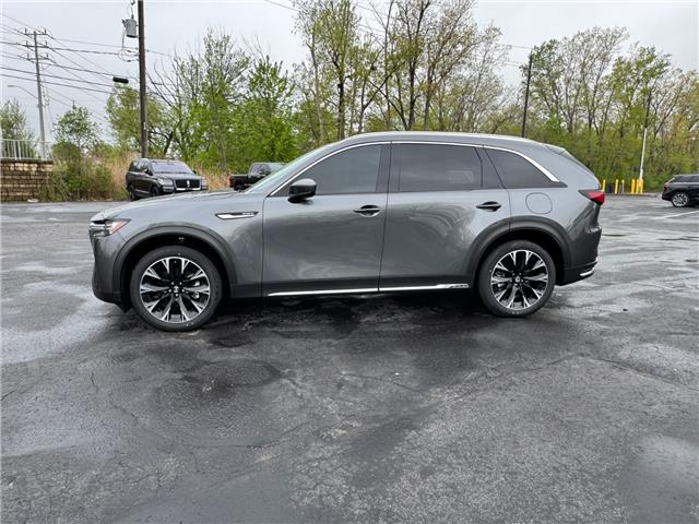 2024 Mazda CX-90 PHEV GT (Stk: X971596) in Windsor - Image 2 of 27