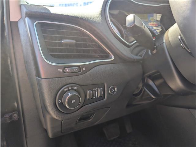 2022 Jeep Cherokee Trailhawk (Stk: B1775) in Sarnia - Image 20 of 28