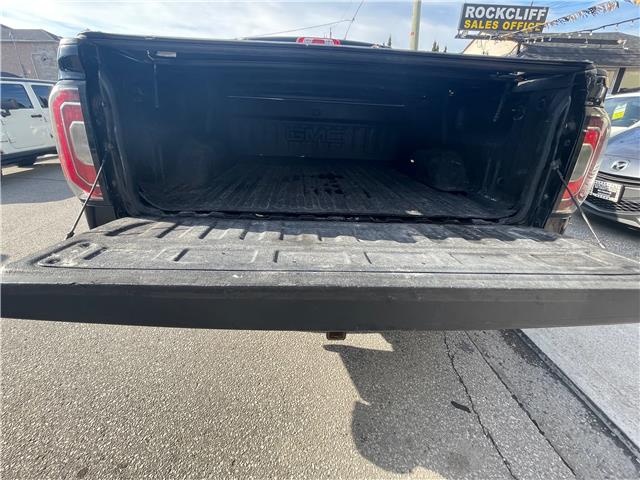 2017 GMC Sierra 1500 SLT (Stk: SSALEE) in Scarborough - Image 10 of 28