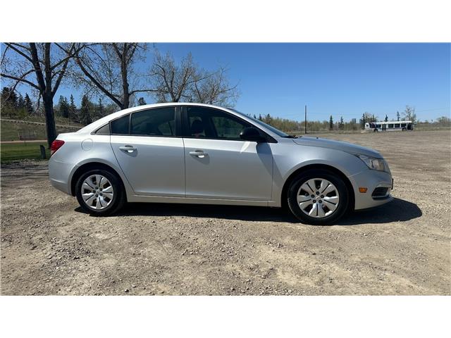 2016 Chevrolet Cruze Limited 2LS (Stk: 180057) in Calgary - Image 9 of 26