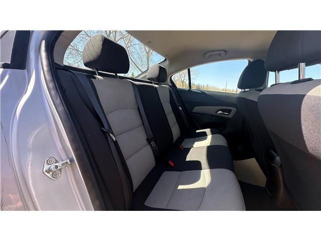 2016 Chevrolet Cruze Limited 2LS (Stk: 180057) in Calgary - Image 19 of 26