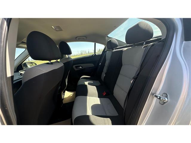 2016 Chevrolet Cruze Limited 2LS (Stk: 180057) in Calgary - Image 21 of 26