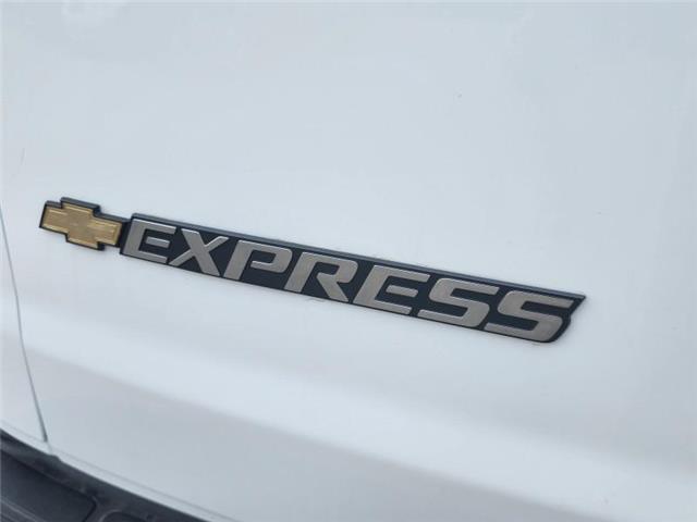 2025 Chevrolet Express 2500 Work Van (Stk: N250146) in Stony Plain - Image 10 of 36