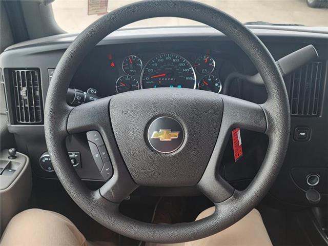 2025 Chevrolet Express 2500 Work Van (Stk: N250149) in Stony Plain - Image 30 of 36