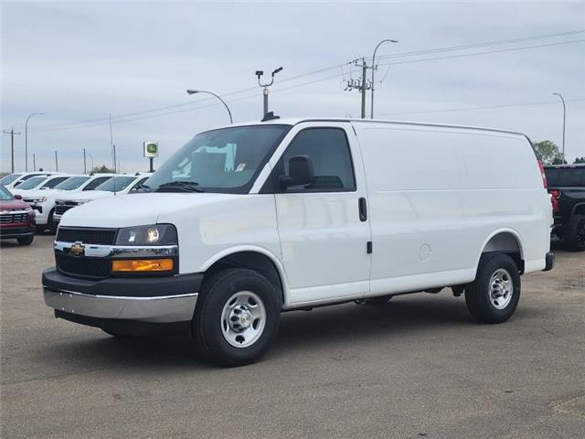 2025 Chevrolet Express 2500 Work Van (Stk: N250148) in Stony Plain - Image 2 of 36
