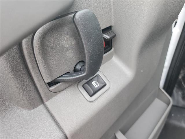 2025 Chevrolet Express 2500 Work Van (Stk: N250148) in Stony Plain - Image 8 of 36