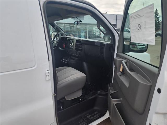 2025 Chevrolet Express 2500 Work Van (Stk: N250184) in Stony Plain - Image 19 of 36 2025 Chevrolet Express 2500 Work Van (Stk: N250184) in Stony Plain - Image 19 of 36