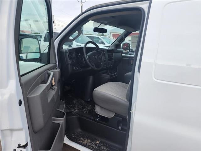 2025 Chevrolet Express 2500 Work Van (Stk: N250194) in Stony Plain - Image 6 of 35 2025 Chevrolet Express 2500 Work Van (Stk: N250194) in Stony Plain - Image 6 of 35