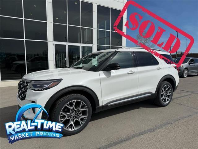 2025 Ford Explorer Platinum (Stk: 25812) in Claresholm - Image 1 of 10