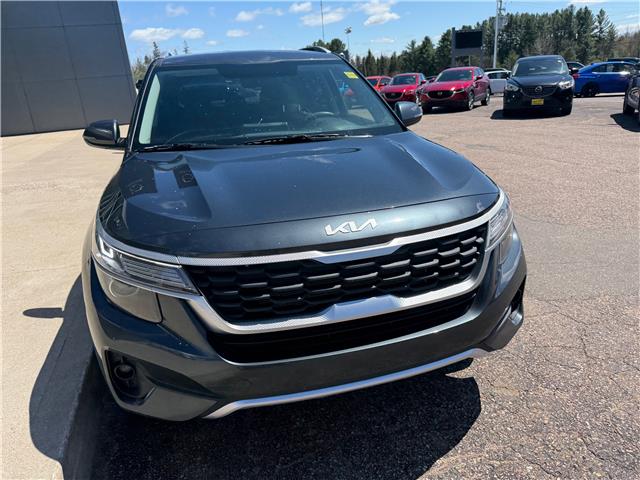 2022 Kia Seltos LX (Stk: 24390) in Pembroke - Image 6 of 23 2022 Kia Seltos LX (Stk: 24390) in Pembroke - Image 6 of 23