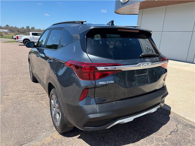 2022 Kia Seltos LX (Stk: 24390) in Pembroke - Image 14 of 23 2022 Kia Seltos LX (Stk: 24390) in Pembroke - Image 14 of 23