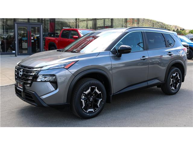 2025 Nissan Rogue Midnight Edition (Stk: T25202) in Kamloops - Image 1 of 24