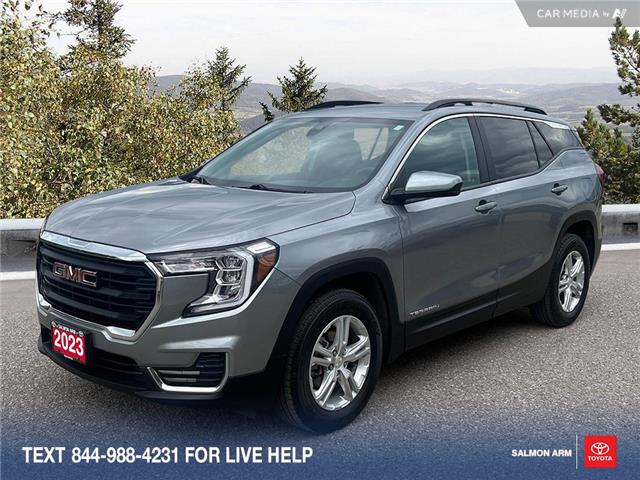 2023 GMC Terrain SLE (Stk: 221194P) in Salmon Arm - Image 1 of 25
