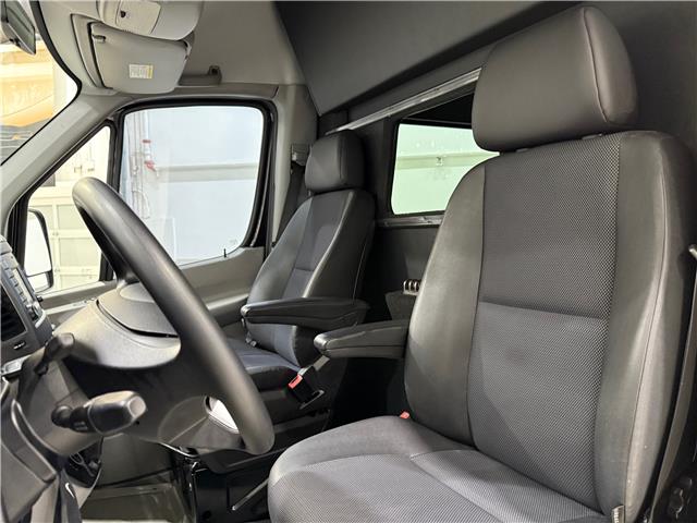 2016 Mercedes-Benz Sprinter-Class High Roof (Stk: A8965) in Saint-Eustache - Image 12 of 36 2016 Mercedes-Benz Sprinter-Class High Roof (Stk: A8965) in Saint-Eustache - Image 12 of 36