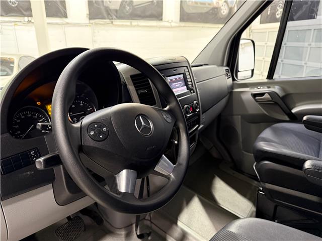 2016 Mercedes-Benz Sprinter-Class High Roof (Stk: A8965) in Saint-Eustache - Image 13 of 36 2016 Mercedes-Benz Sprinter-Class High Roof (Stk: A8965) in Saint-Eustache - Image 13 of 36