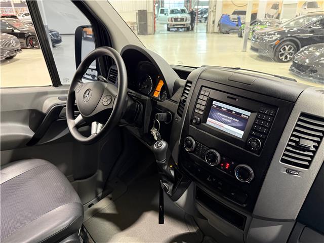 2016 Mercedes-Benz Sprinter-Class High Roof (Stk: A8965) in Saint-Eustache - Image 14 of 36 2016 Mercedes-Benz Sprinter-Class High Roof (Stk: A8965) in Saint-Eustache - Image 14 of 36