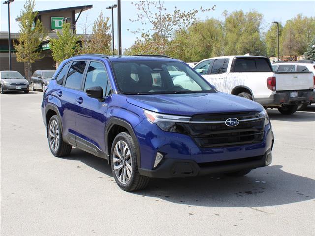 2025 Subaru Forester Hybrid e-BOXER Premier (Stk: 402557) in Cranbrook - Image 1 of 32
