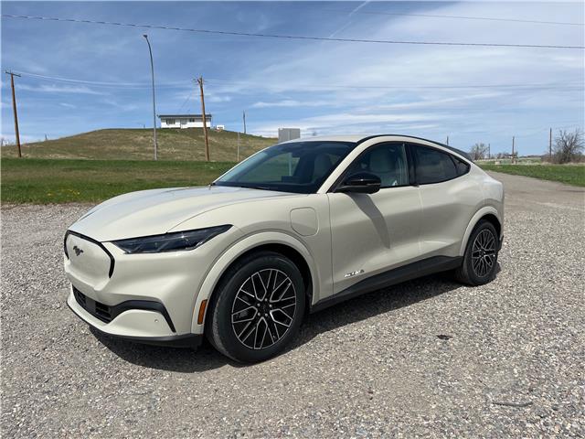 2025 Ford Mustang Mach-E Premium (Stk: 5S3108) in Cardston - Image 1 of 14