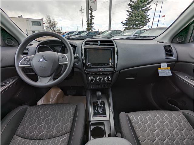 2025 Mitsubishi RVR ES (Stk: R7072) in Calgary - Image 11 of 17