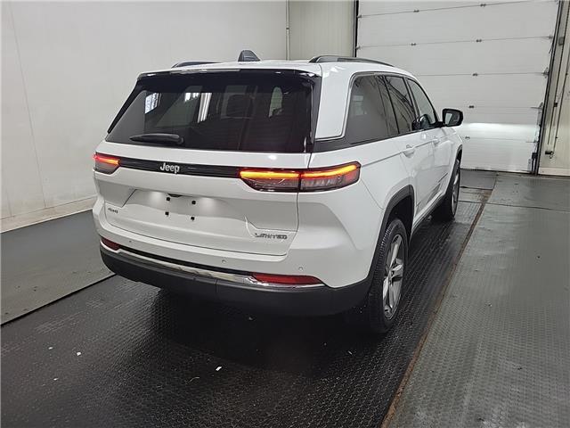 2022 Jeep Grand Cherokee Limited 1C4RJHBG2N8602906 162392 in London