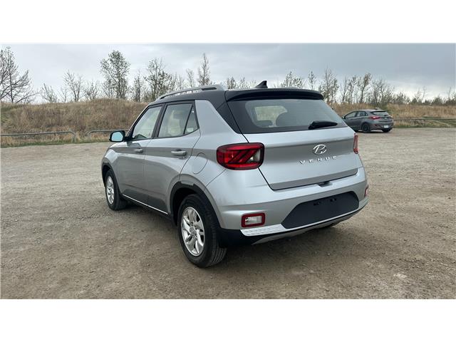 2022 Hyundai Venue Preferred (Stk: 170477) in Calgary - Image 6 of 27