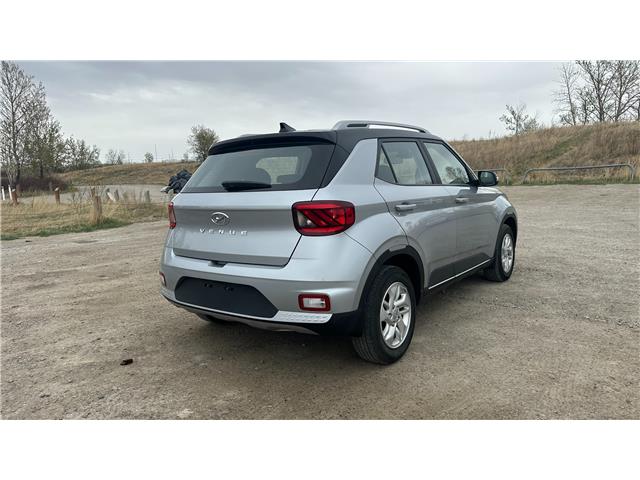 2022 Hyundai Venue Preferred (Stk: 170477) in Calgary - Image 9 of 27