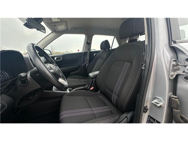 2022 Hyundai Venue Preferred (Stk: 170477) in Calgary - Image 11 of 27
